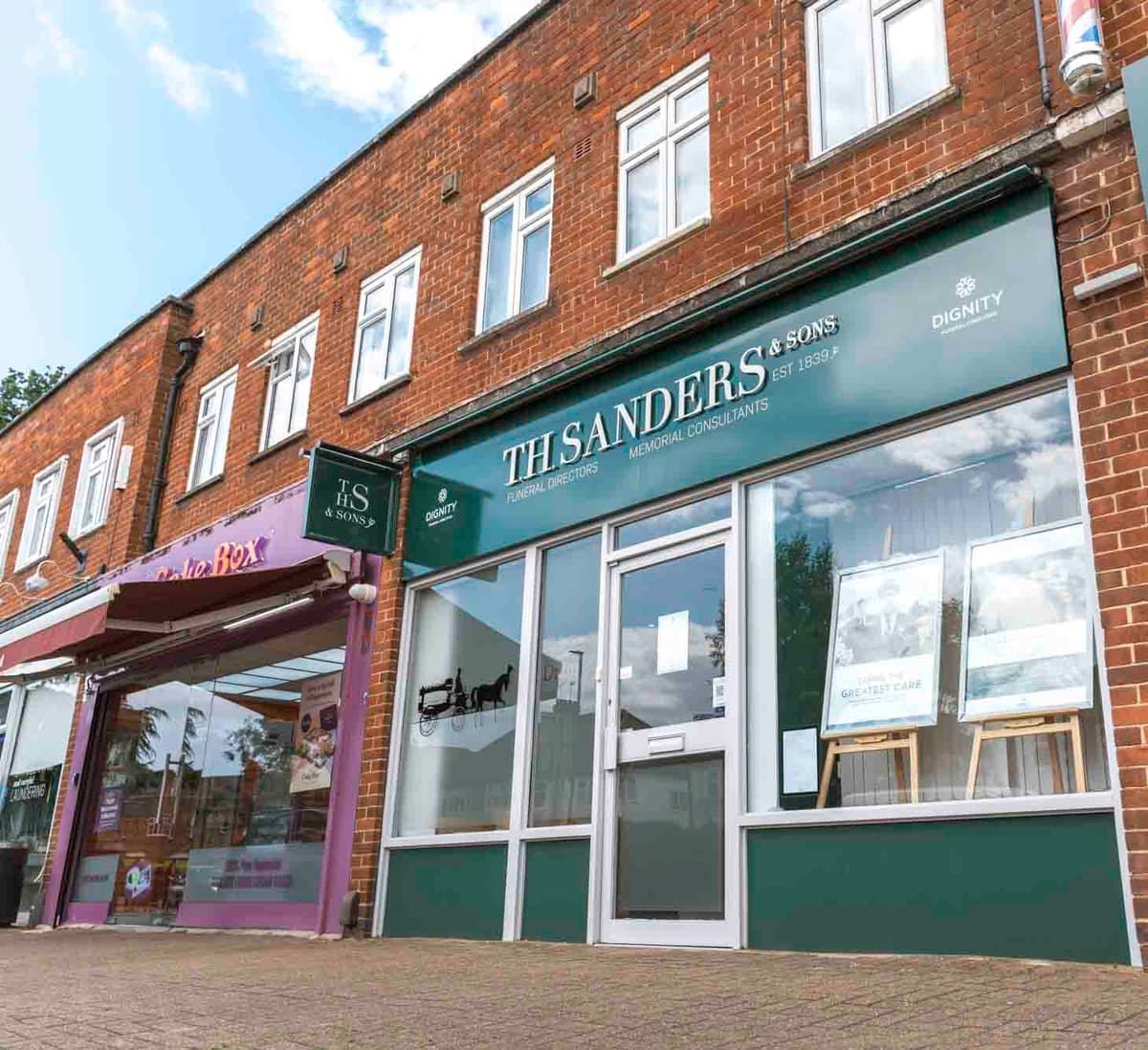 T H Sanders & Sons Funeral Directors